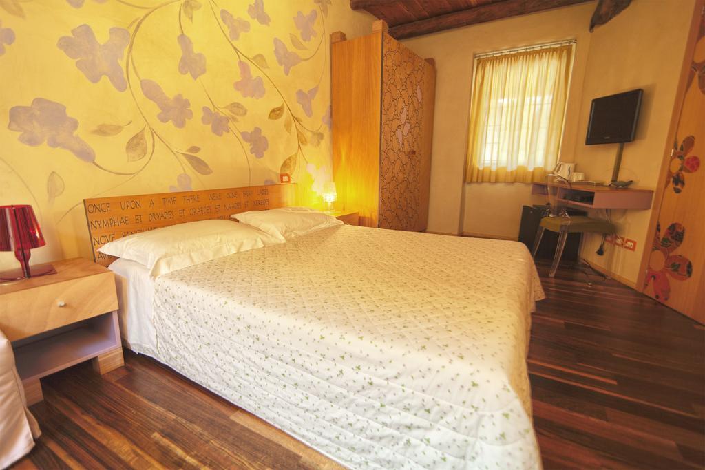 Dimora Le Nove Fate Hotel Bergamo Buitenkant foto