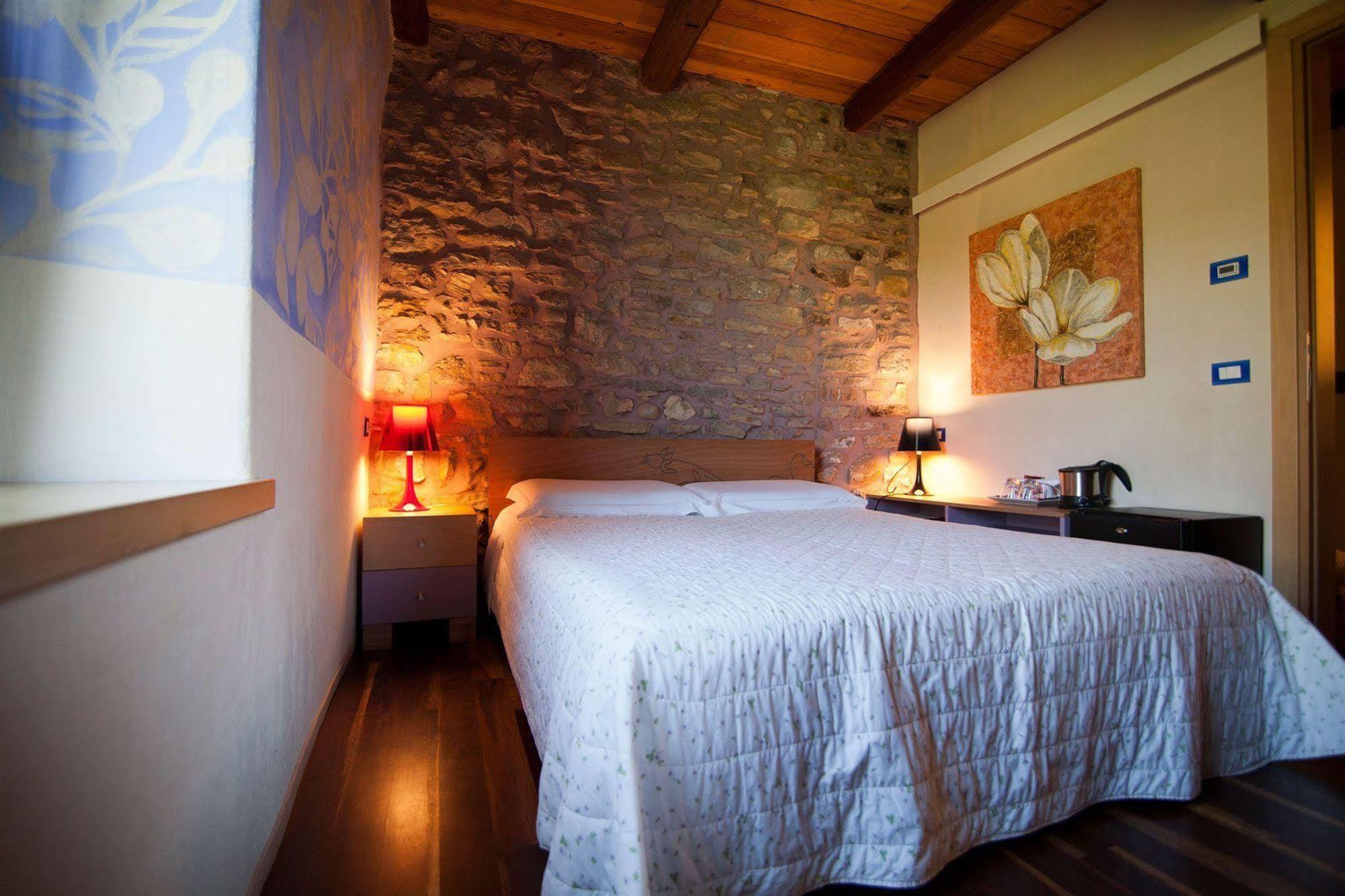 Dimora Le Nove Fate Hotel Bergamo Buitenkant foto