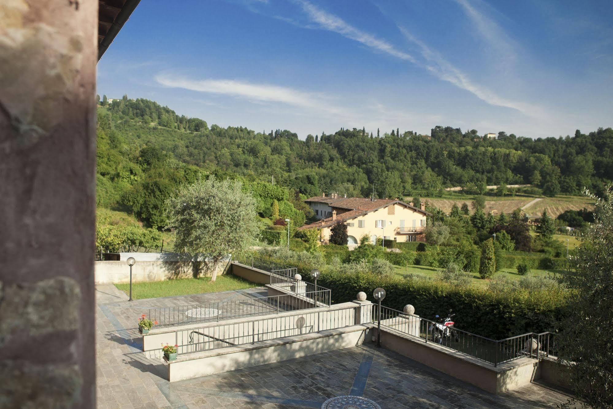 Dimora Le Nove Fate Hotel Bergamo Buitenkant foto